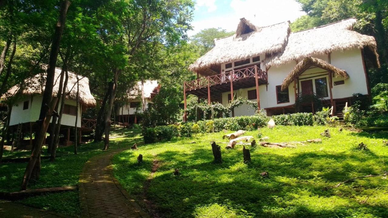 Tuani Ecolodge Тола Екстериор снимка